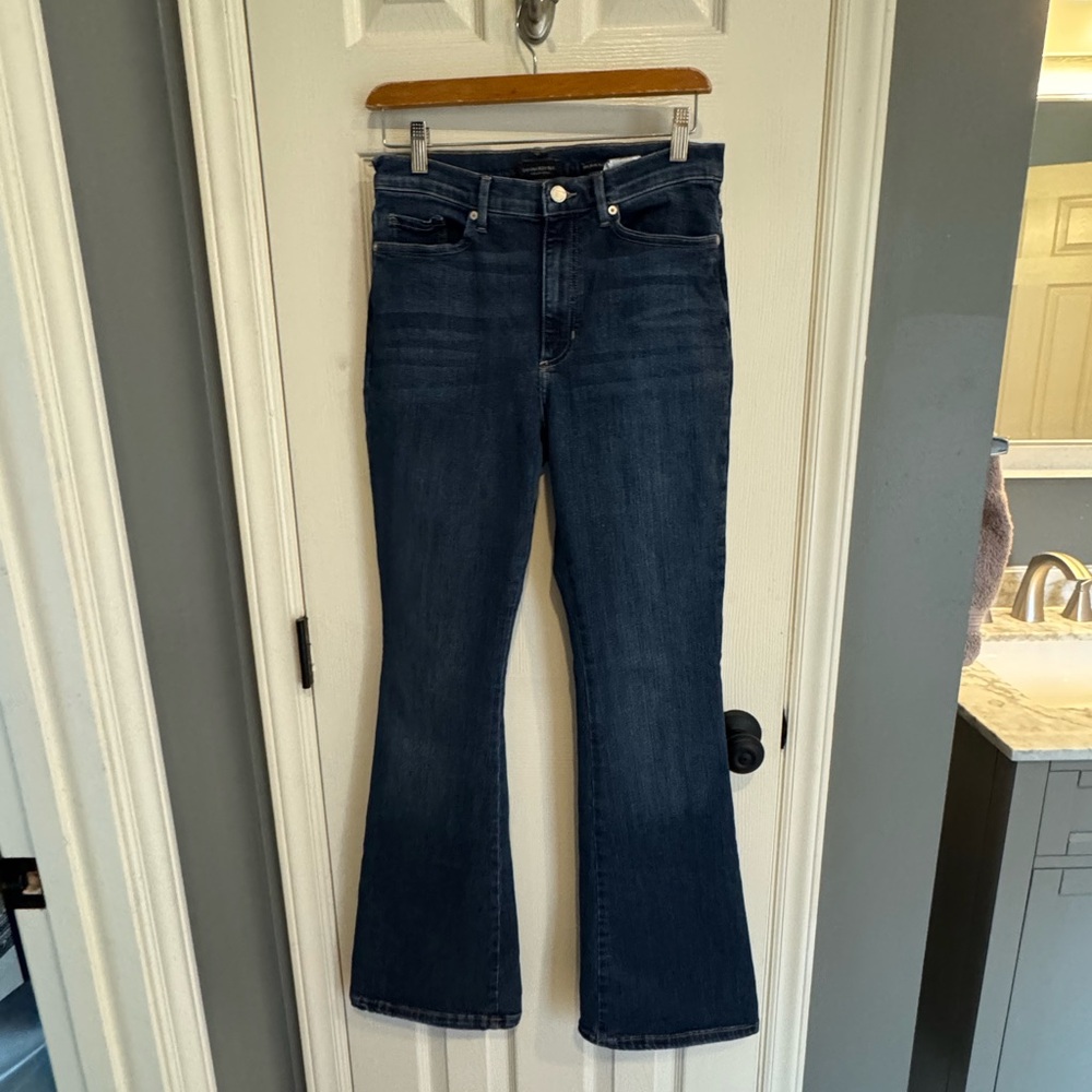 Banana Republic high-rise flare size 28 (32.5 inseam), EUC